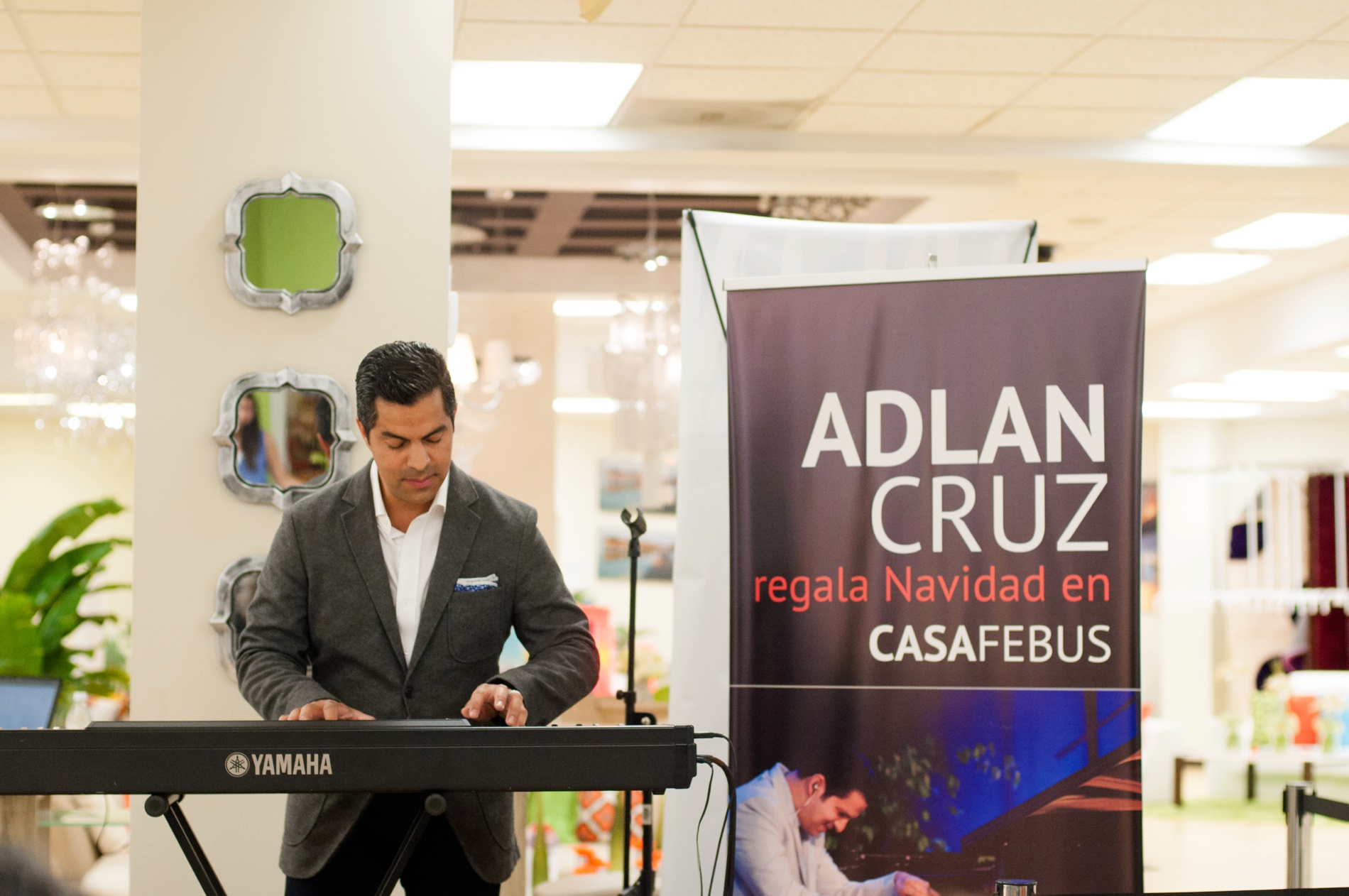 Gala de Navidad con el pianista Adlan Cruz en Casa Febus
